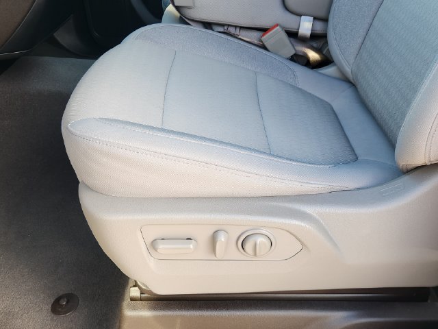 Used 2022 Chevrolet Silverado 1500 LT RWD image 23