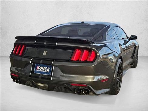 Used 2017 Ford Mustang Shelby GT350 image 5