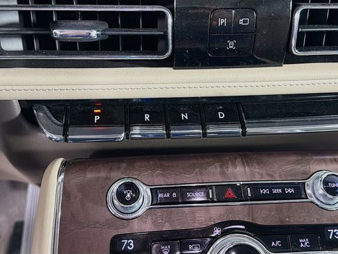 Used 2020 Lincoln Aviator Reserve w/ Equipment Group 201A image 20