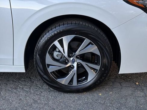 Used 2025 Subaru Legacy Premium AWD/4WD image 13