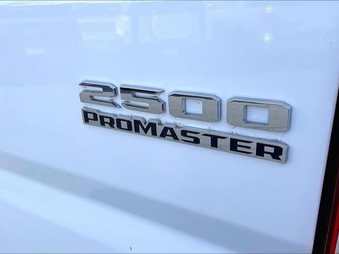 Used 2025 RAM ProMaster 2500 w/ Convenience Group FWD image 6