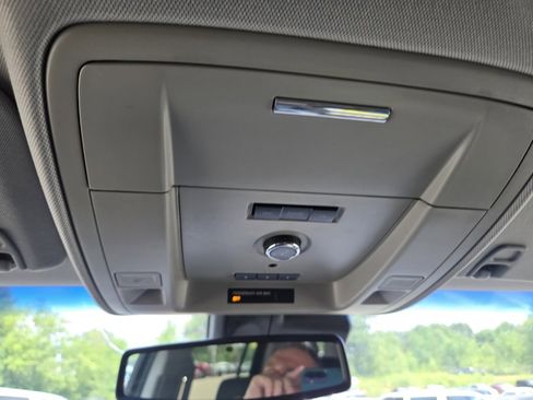 Used 2016 GMC Yukon XL SLE w/ Convenience Package image 24