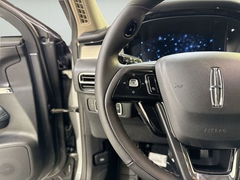 New 2026 Lincoln Corsair Premiere FWD image 14