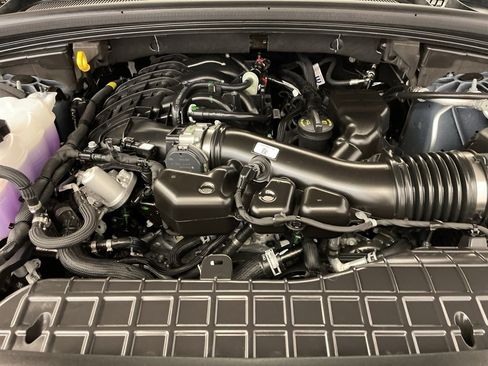 New 2025 Jeep Grand Cherokee Limited w/ Luxury Tech Group II image 18