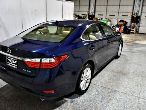 Used 2014 Lexus ES 350 w/ Premium Package FWD image 27