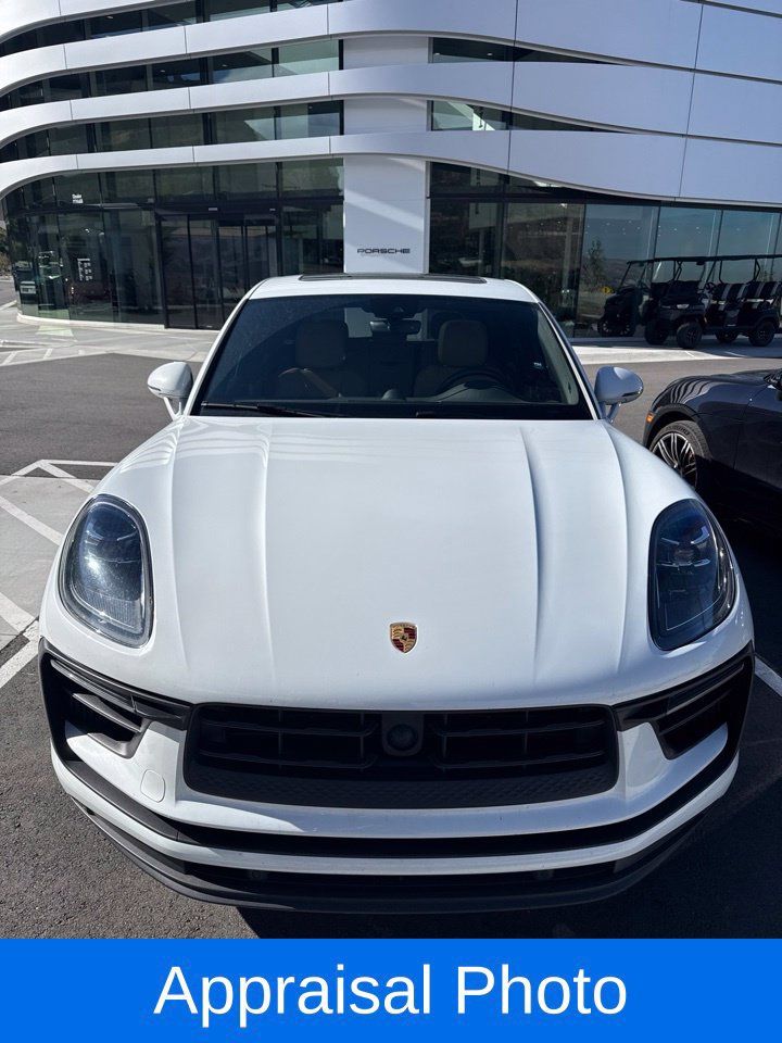 Certified 2023 Porsche Macan S AWD/4WD image 12