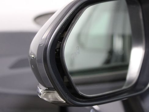 Used 2025 Toyota Camry SE FWD image 35