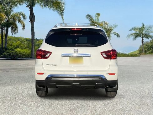 Certified 2020 Nissan Pathfinder S image 3