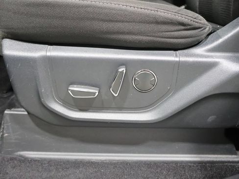 Used 2016 Ford F150 XLT w/ Equipment Group 302A Luxury AWD/4WD image 13