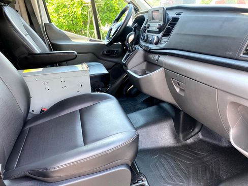 Used 2020 Ford Transit 250 Low Roof AWD image 22