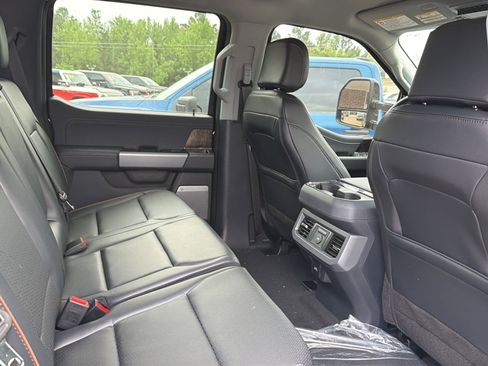 New 2026 Ford F250 Lariat w/ Black Appearance Package AWD/4WD image 10