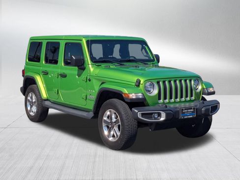 Used 2019 Jeep Wrangler Unlimited Sahara w/ Uconnect 4C Nav & Sound Group AWD/4WD image 7