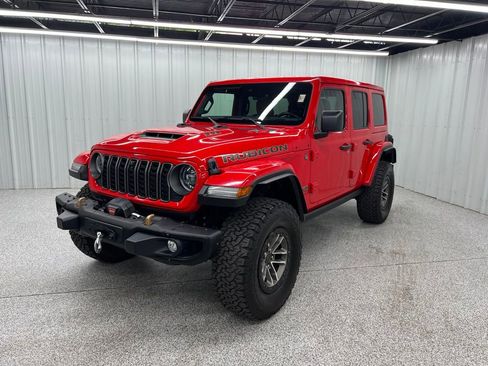 Used 2024 Jeep Wrangler Unlimited Rubicon 392 AWD/4WD image 3