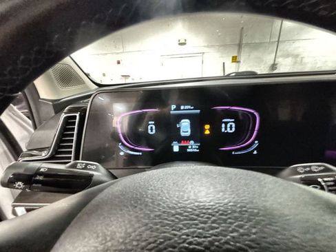 Certified 2023 Kia Sportage EX image 12