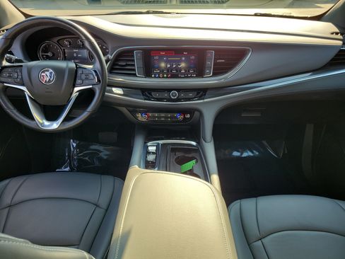 Used 2024 Buick Enclave Essence w/ Experience Buick Package FWD image 9