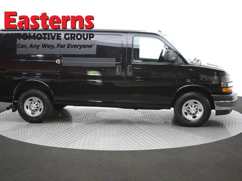 Used 2017 Chevrolet Express 2500 image 43