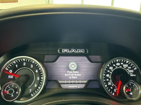 Used 2021 RAM 1500 Big Horn image 11