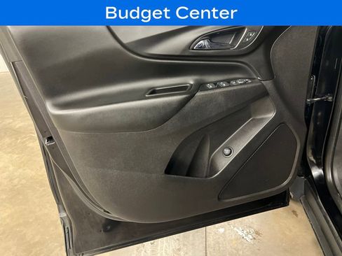 Used 2019 Chevrolet Equinox LT w/ Driver Convenience Package image 14