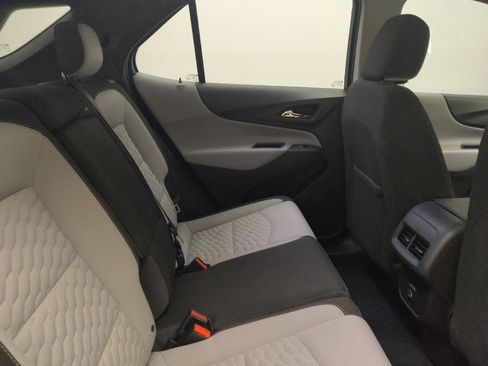 Used 2019 Chevrolet Equinox LS FWD image 19