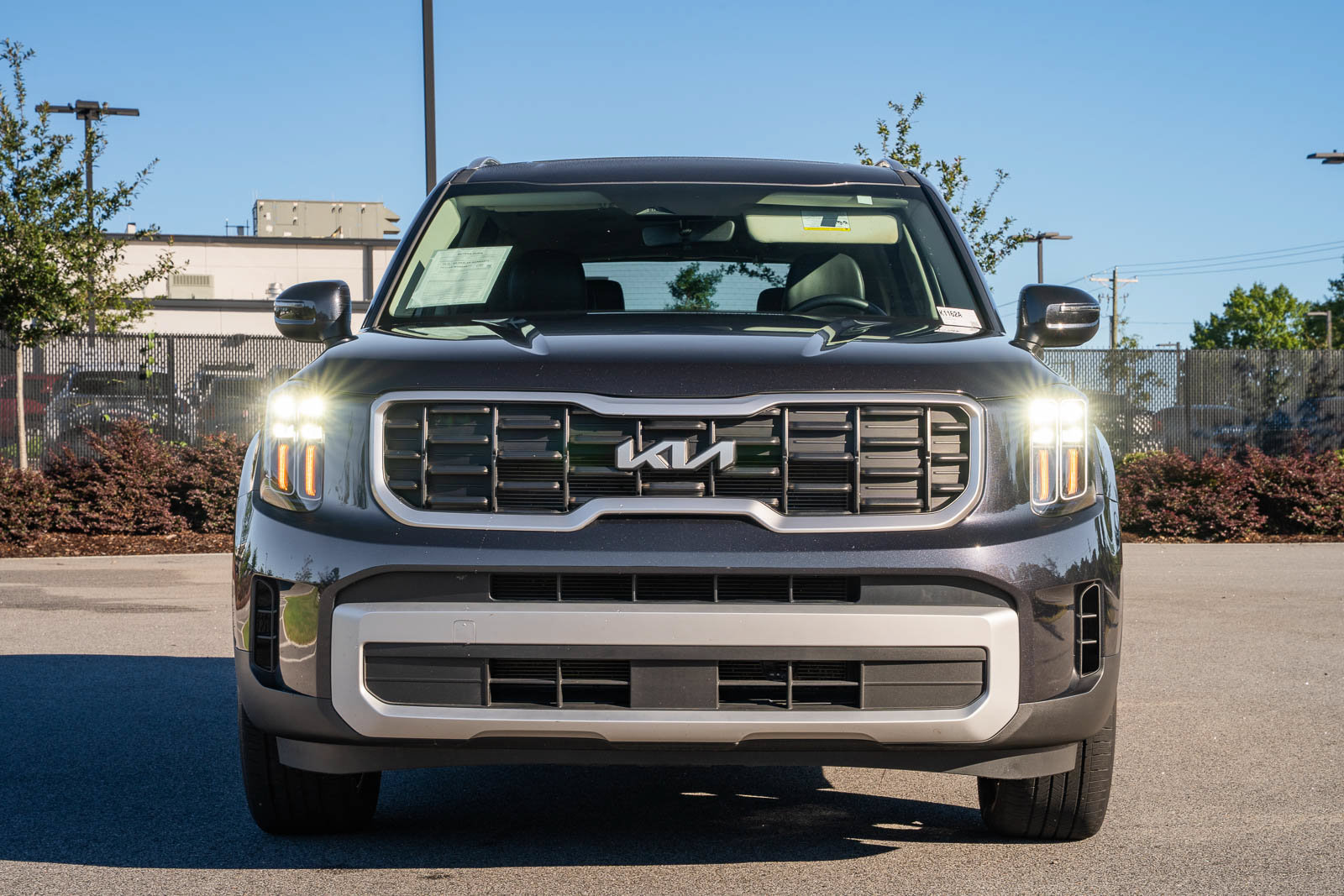 Used 2025 Kia Telluride S FWD image 4
