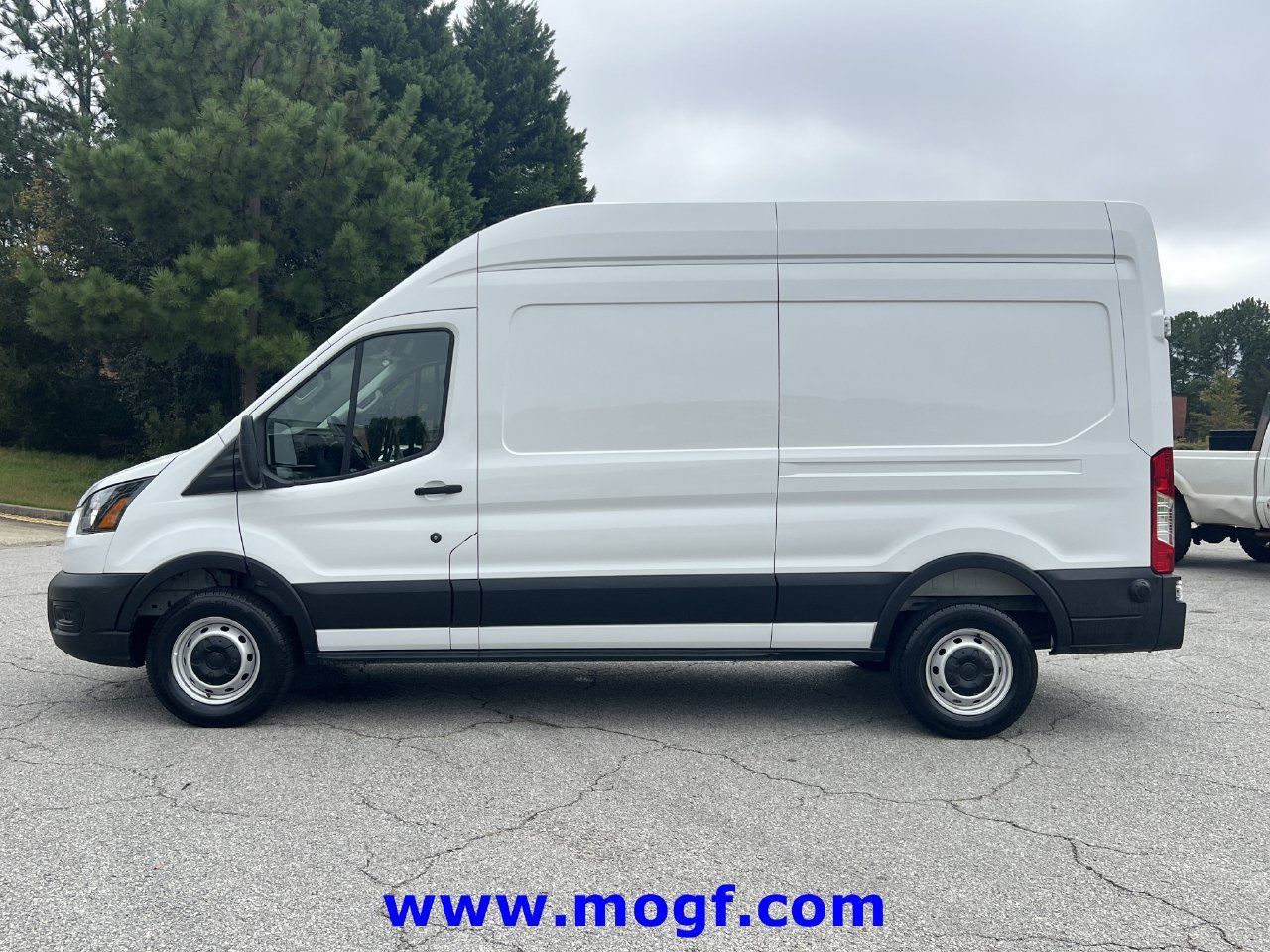 Used 2025 Ford Transit 250 148 High Roof RWD image 23