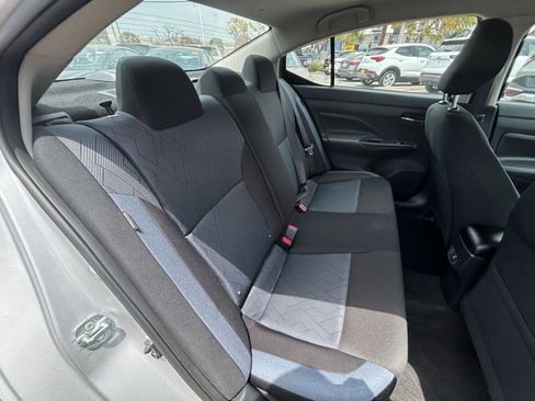 Used 2025 Nissan Versa SV FWD image 33