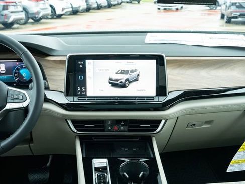 New 2026 Volkswagen Atlas SE FWD image 34