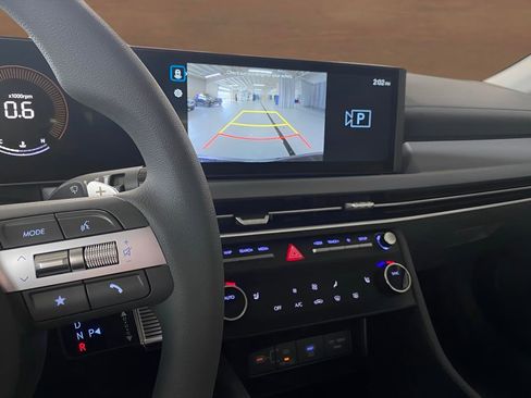 Certified 2025 Hyundai Sonata SEL AWD/4WD image 16