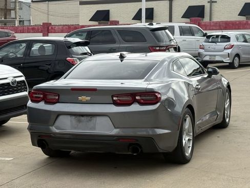 Used 2020 Chevrolet Camaro LT RWD image 4