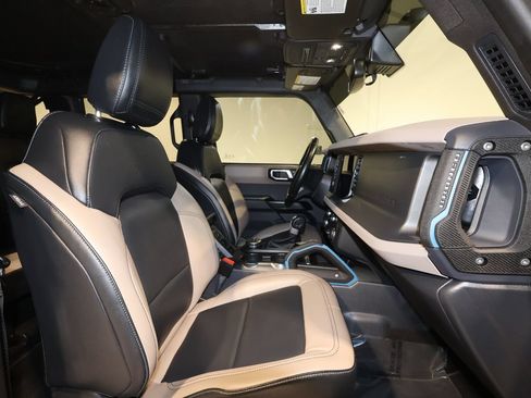 Used 2024 Ford Bronco Wildtrak AWD/4WD image 27