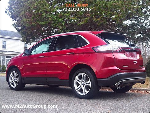 Used 2018 Ford Edge Titanium w/ Technology Package image 3