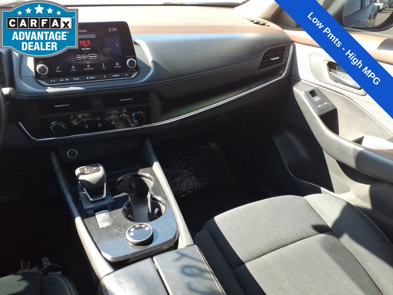 Used 2023 Nissan Rogue S AWD/4WD image 14