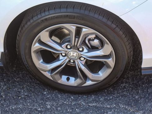 Used 2024 Honda Accord EX image 11