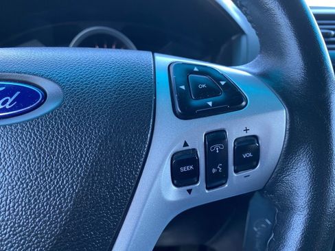 Used 2015 Ford Explorer XLT w/ Equipment Group 202A image 19