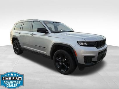 Used 2023 Jeep Grand Cherokee L Laredo