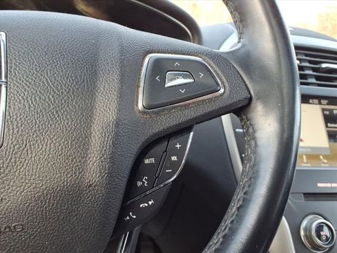 Used 2017 Lincoln MKC Reserve w/ Lincoln MKC Climate Package image 17