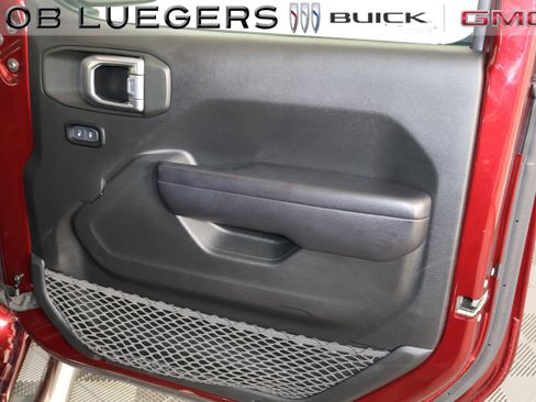 Used 2021 Jeep Wrangler Unlimited Rubicon AWD/4WD image 15