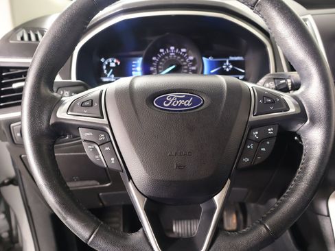 Used 2021 Ford Edge SEL w/ Cargo Accessory Package AWD/4WD image 3