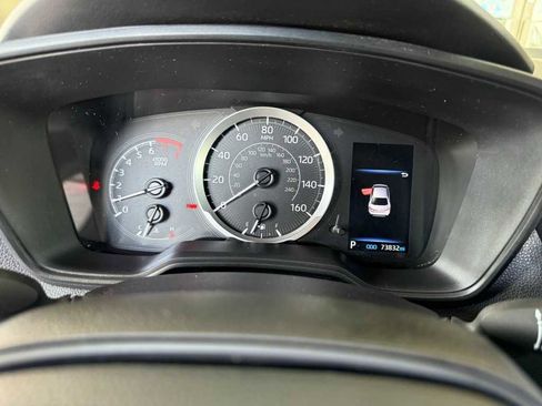 Used 2021 Toyota Corolla LE image 3