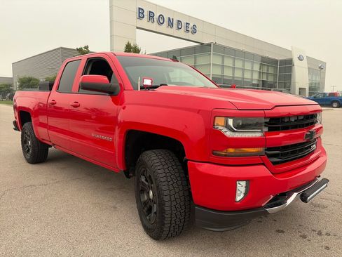 Used 2017 Chevrolet Silverado 1500 LT w/ All Star Edition AWD/4WD image 1