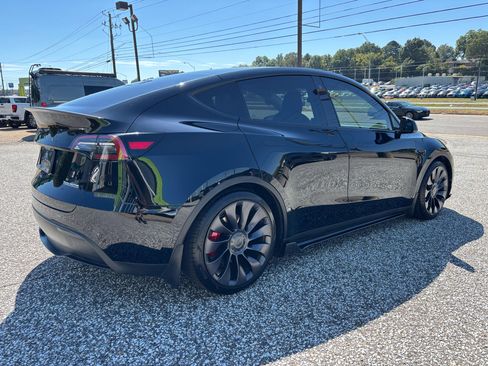 Used 2021 Tesla Model Y Performance image 7