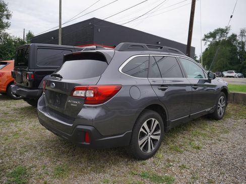 Used 2019 Subaru Outback 3.6R Limited AWD/4WD image 6