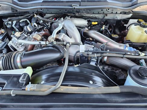 Used 2022 Ford F350 Lariat w/ Lariat Ultimate Package image 32