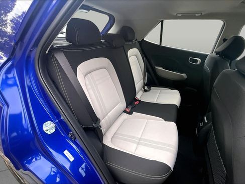 Used 2026 Hyundai Venue SEL FWD image 21