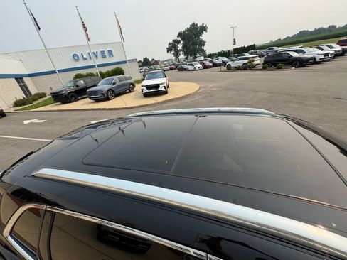 Used 2023 Lincoln Nautilus Reserve w/ Equipment Group 202A AWD/4WD image 14