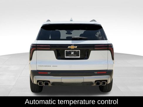 Used 2025 Chevrolet Traverse LT AWD/4WD image 8