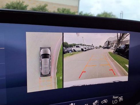 Used 2025 Buick Enclave Avenir w/ Super Cruise Package FWD image 6