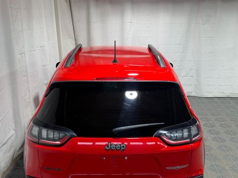 Used 2019 Jeep Cherokee Trailhawk w/ Comfort/Convenience Group AWD/4WD image 7