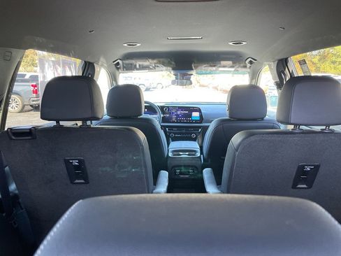 Certified 2025 Chevrolet Traverse LT image 10