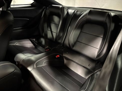 Used 2020 Ford Mustang Shelby GT500 w/ Technology Package image 5